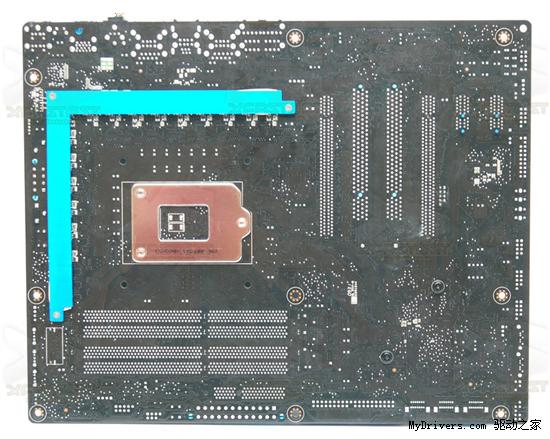 华硕疯狂P55主板：32+3相供电、SATA 6Gbps接口