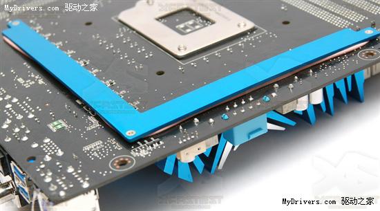 华硕疯狂P55主板：32+3相供电、SATA 6Gbps接口