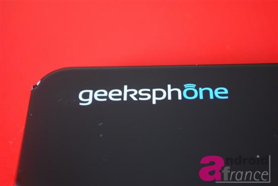 欧洲低价Android手机GeeksPhone One图赏