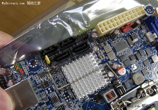 Intel原厂出品：首款Mini-ITX H57主板低价上市