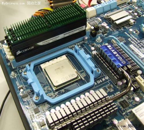 AMD Phenom II X6六核心处理器实物首曝