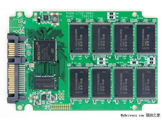 海盗船Nova 128GB固态硬盘实物、内部照