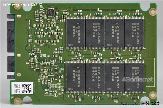 Intel首款SATA 6Gbps固态硬盘上市 拆解测试