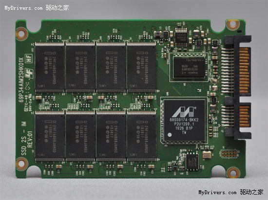 Intel首款SATA 6Gbps固态硬盘上市 拆解测试