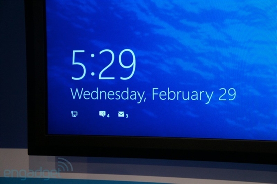 微软Win8演示亮点：82英寸平板+100点触控